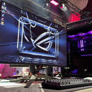 ASUS ROG Swift OLED PG32UCDM
