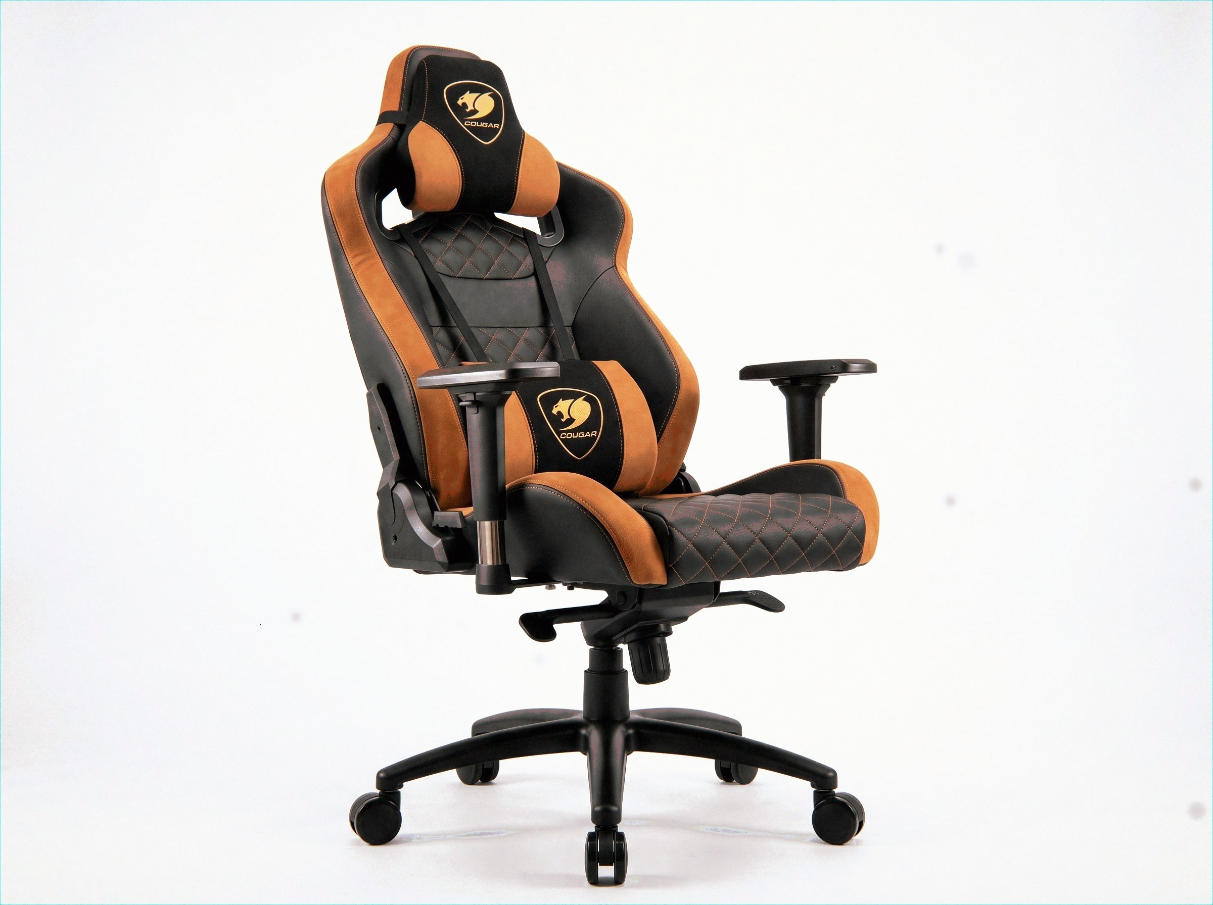 Cougar Armor Titan PRO