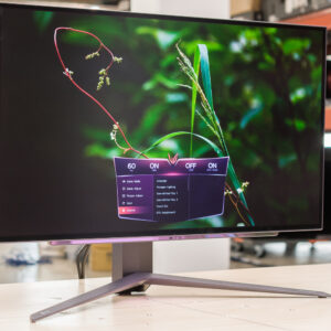LG UltraGear 27GS95QE